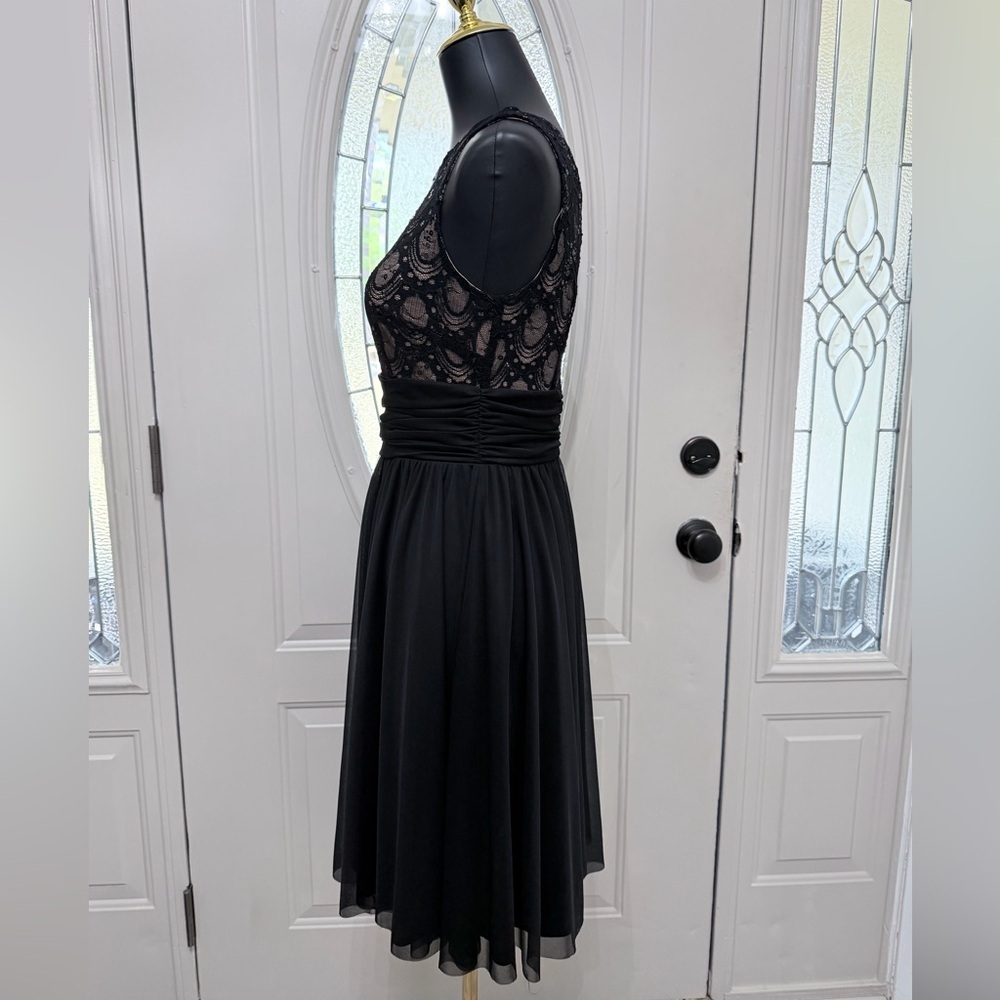 JH Evenings Black Lace Chiffon Cocktail Dress Sequin Bodice V Back Size 6 - Picture 7 of 12